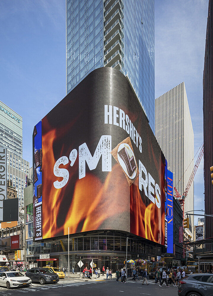 New York Times Square Dijital Billboard Ekranda Videonu Döndür